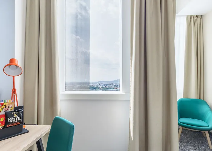 Clarion South Hotel 4*