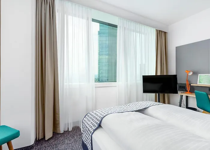Clarion South Vienna