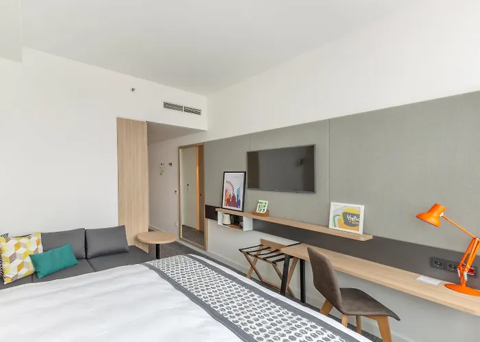 Hotel Clarion South