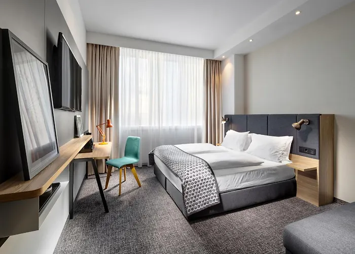 Clarion South Hotel 4*