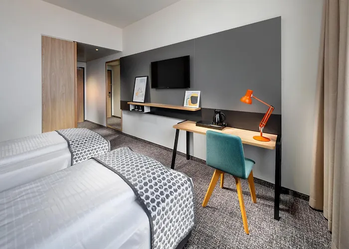 Hotel Clarion South 4*
