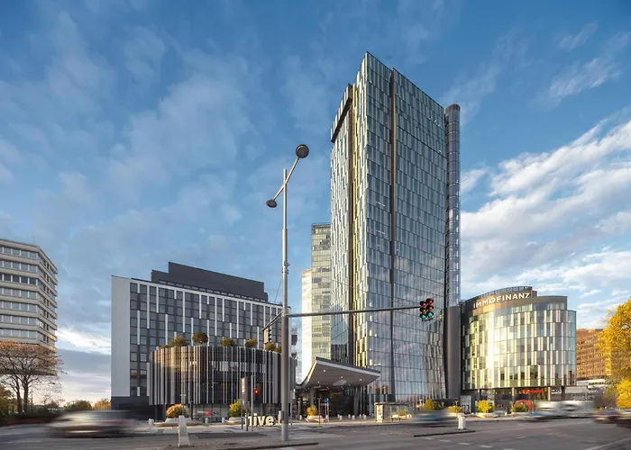 Clarion South Hotel