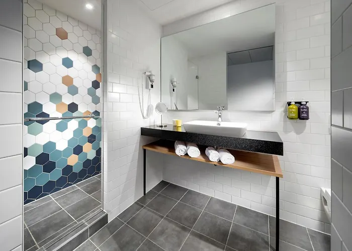 Hotel Clarion South 4*