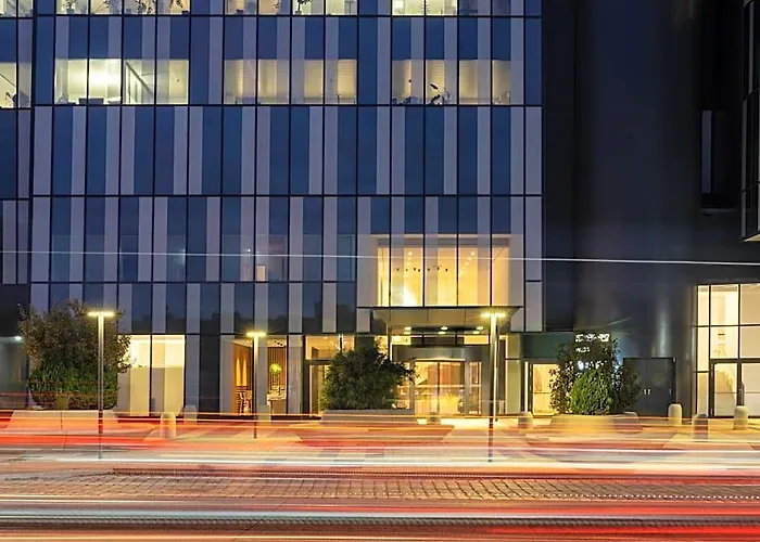 Clarion South Hotel