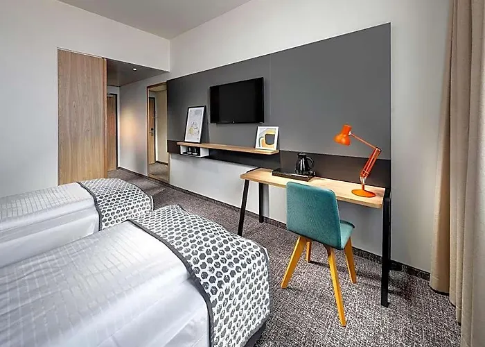 Clarion South Hotel